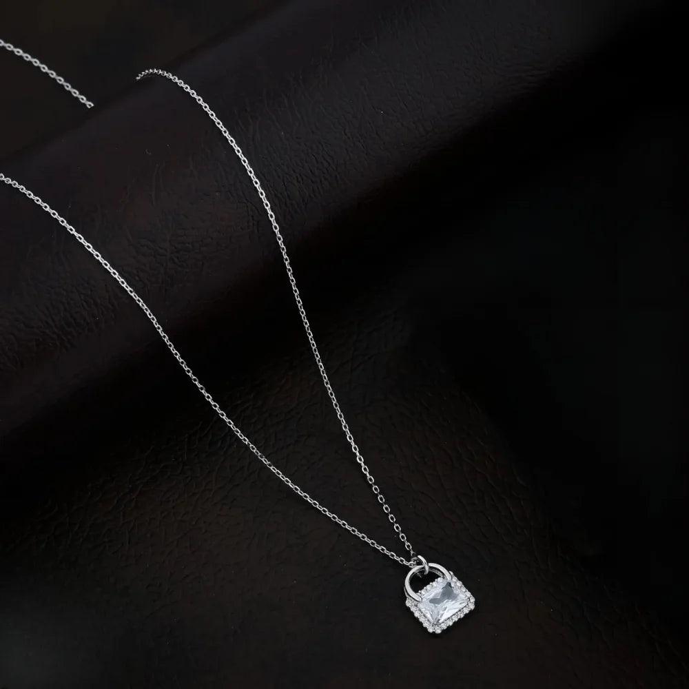 925 Silver Emarald Solitaire Pendant for Women
