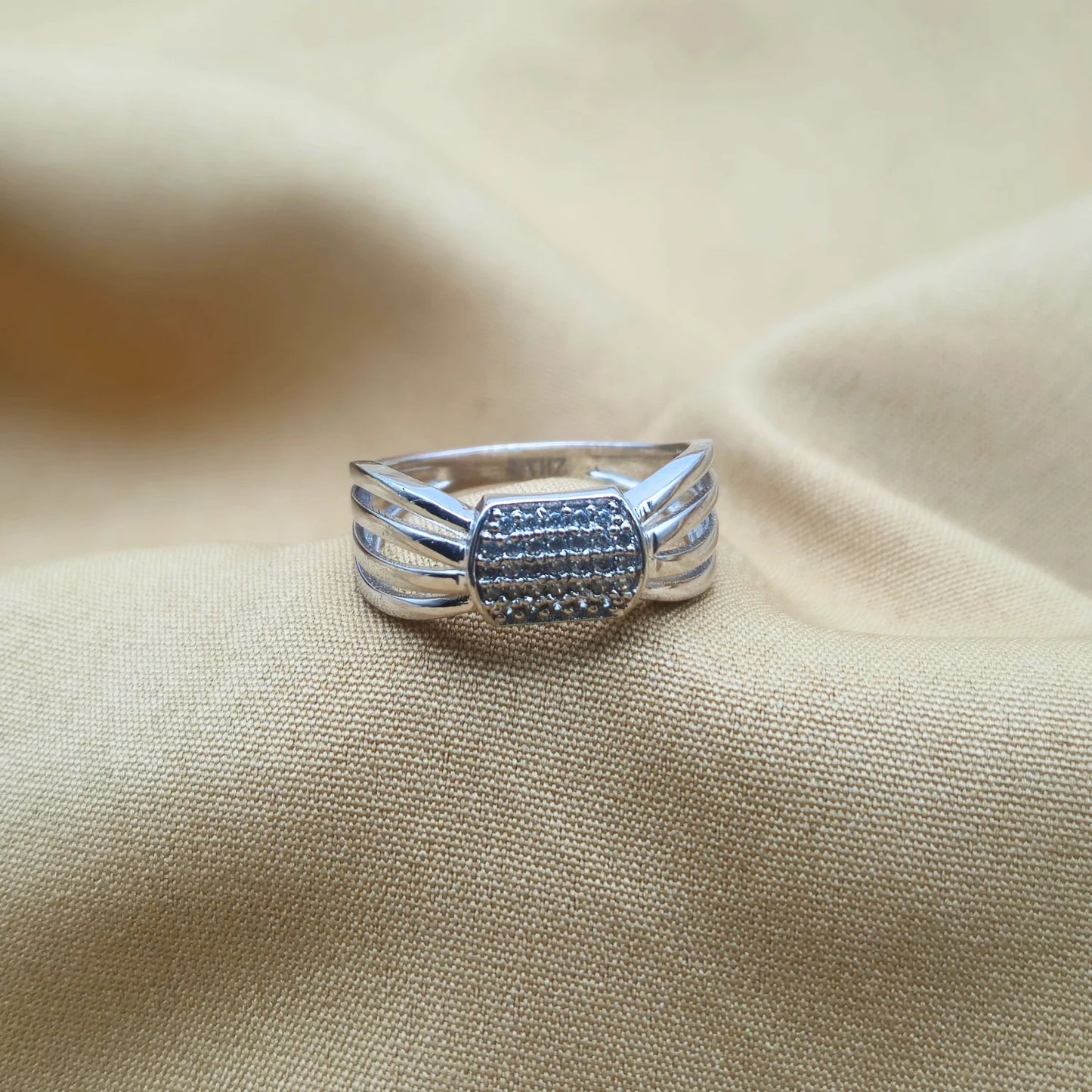 925 Silver Luxo Style Ring for Women