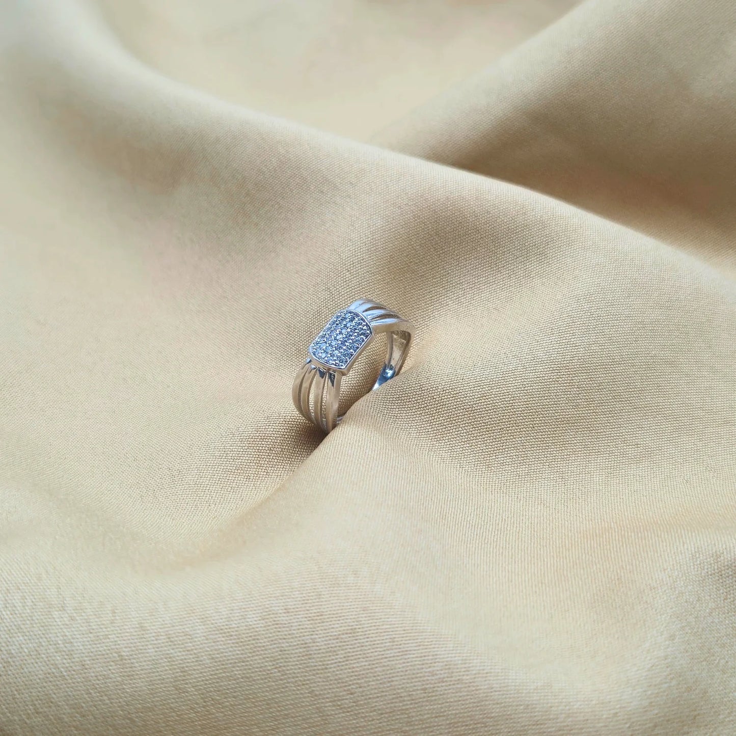 925 Silver Luxo Style Ring for Women