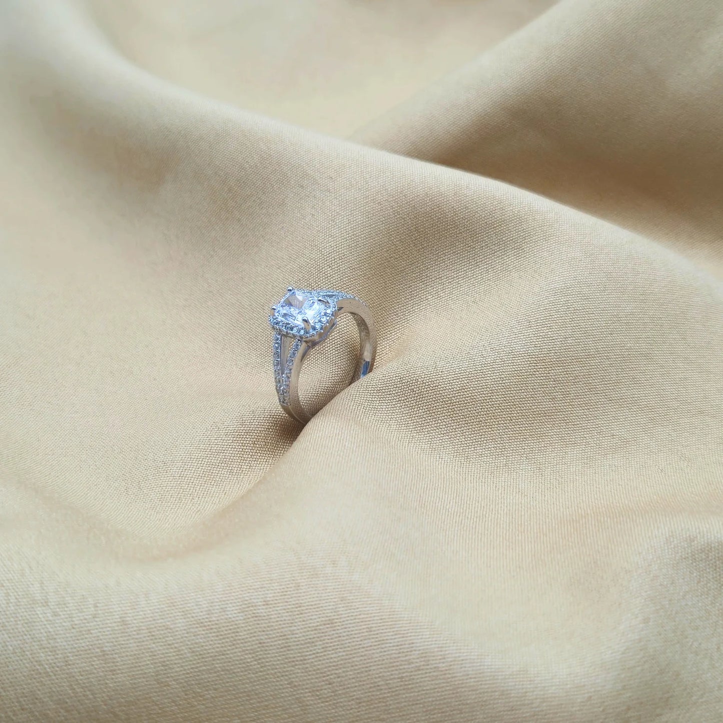 925 Silver Stunning Cusion Ring for Women