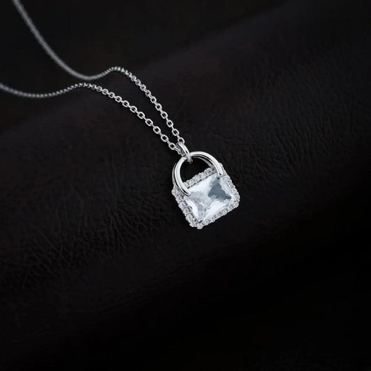 925 Silver Emarald Solitaire Pendant for Women