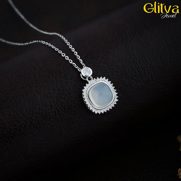 Sterling Silver Moonstone Beaded Bezel Necklace - glitva