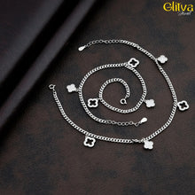 Women Chain Anklet with Flower pendant - glitva