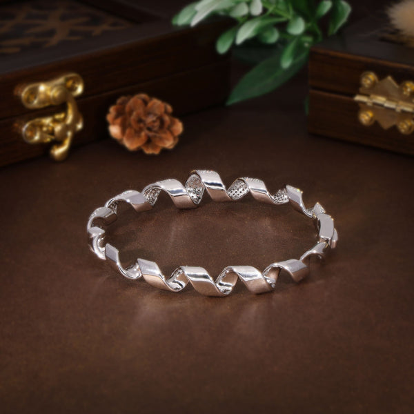 Women Silver Bracelet like Bangle - glitva